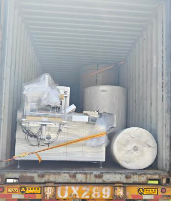 toilet paper roll packing machine