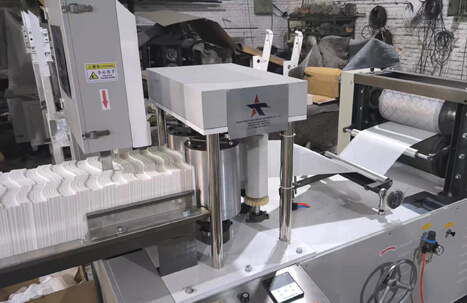 napkin paper folding machine